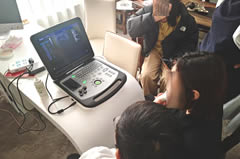 彩超機檢查孕檢三維彩超和四維彩超的區(qū)